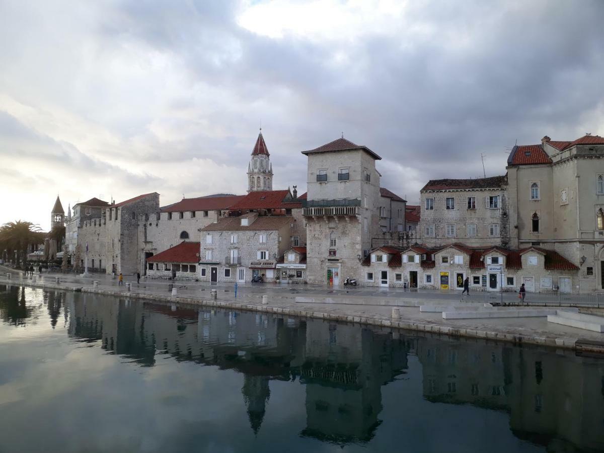 Apartman Buble Trogir Extérieur photo